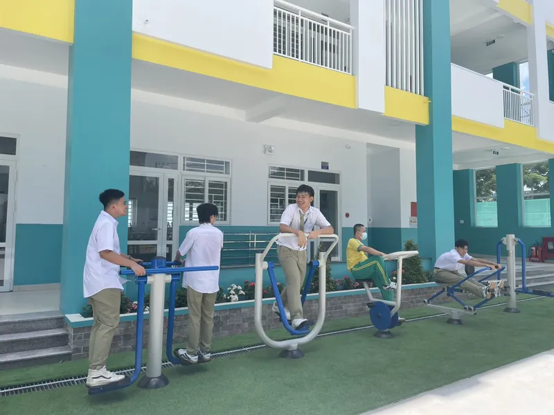 Sản phẩm 3 5 — Thiết Bị Dụng Cụ Thể Thao Mekongsport - Công Ty TNHH Sản Xuất Đầu Tư Tân Hoàng
Nguyên — MST 0313528214