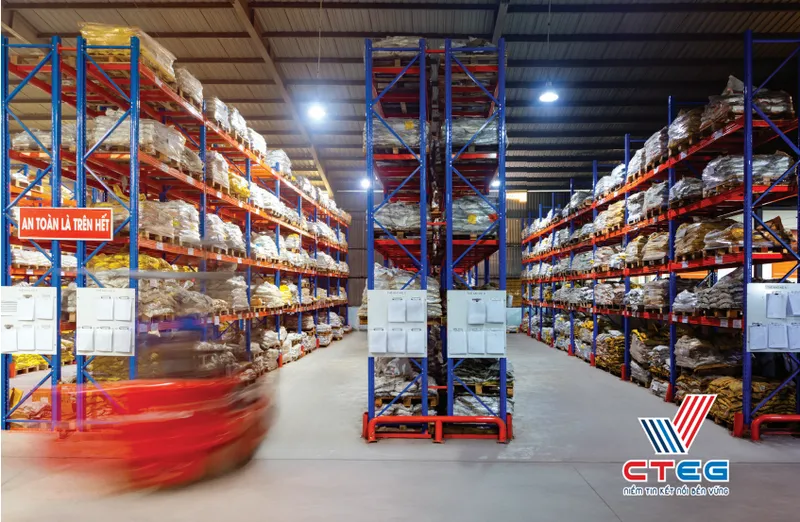Sản phẩm Hinh anh kho cong cty — Công Ty TNHH Sản Xuất Thương Mại Thiết Bị Liên Kết Việt — MST 0313537508