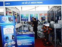 Sản phẩm quat nhan phong vietbuild 2015 — Công Ty TNHH Quạt Phong Thuận — MST 0313585195