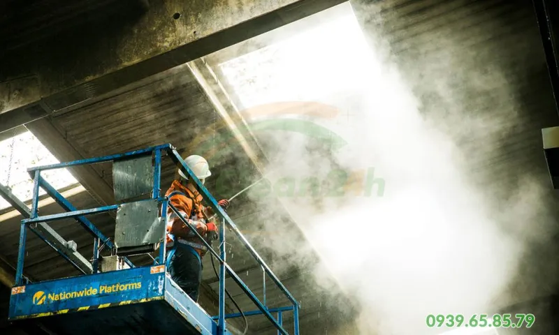 Sản phẩm high level warehouse cleaning 1024x614 — Công Ty Cổ Phần Thương Mại Và Dịch Vụ Clean 24h — MST 0313595362
