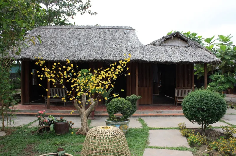 Sản phẩm kien truc mai nha truyen thong o viet nam 1745124543541 — Bambu - Công Ty TNHH Bambu — MST 0313677329