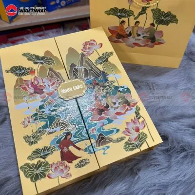 Sản phẩm Bo hop trung thu 2 canh nam cham mau vang 400x400 — Công Ty TNHH Giải Pháp In ấn Việt Nhật — MST 0313679774