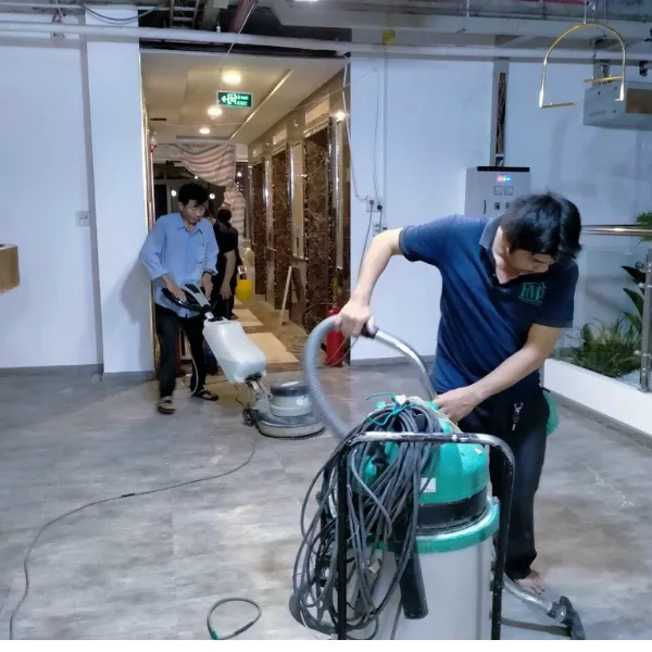 Sản phẩm ve sinh cong nghiep Hoang Vu Phong 34 — Công Ty TNHH Thương Mại Dịch Vụ Hoàng Vũ Phong — MST 0313713048