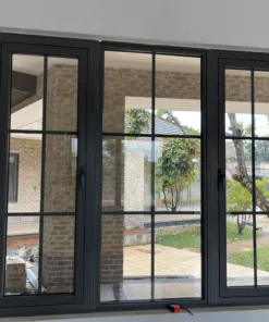 Sản phẩm cua so mo quay 3 canh 247x296 — Phương Trang Window - Công Ty TNHH Phương Trang Window — MST 0313766699