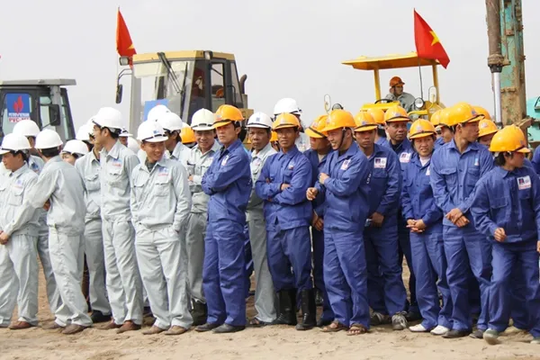 Sản phẩm dong phuc xay dung — Công Ty TNHH Sản Xuất Thương Mại Quốc Tế Hưng Thịnh — MST 0313835448