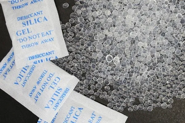 Sản phẩm hat chong am silicagel_pgbafbK — Hạt Chống ẩm & Vật Liệu Đóng Gói CMC Sài Gòn - Công Ty Cổ Phần CMC Sài Gòn — MST 0313839428