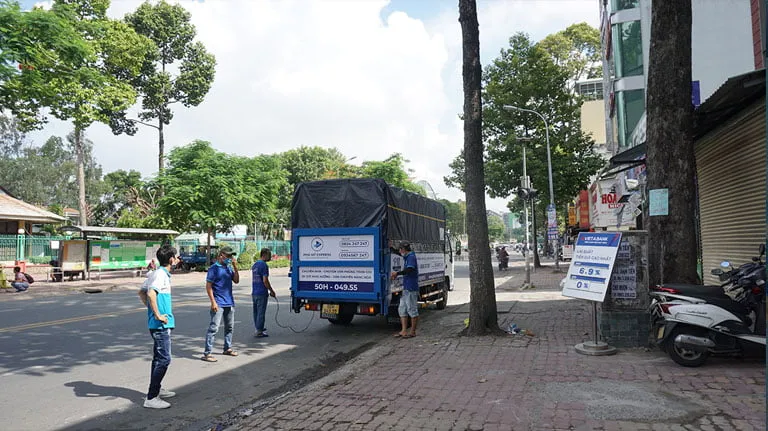 Sản phẩm dich vu chuyen thue xe tai — Taxi Tải Phú Mỹ - Công Ty TNHH Thương Mại Dịch Vụ PMC Express — MST 0313844548
