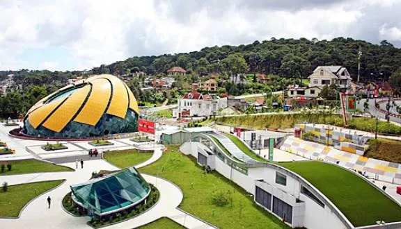Sản phẩm QUANGTRUONGLAMVIENDALAT — SaigonQueen Travel - Công Ty TNHH Du Lịch Truyền Thông Và Sự Kiện SaigonQueen — MST 0313892005