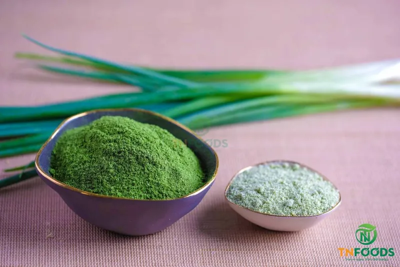 Sản phẩm Bột hành lá Spring onion powder top and neck Web 1024x683 — Công Ty CP Đầu Tư Và Sản Xuất Nông Sản Trình Nhi — MST 0313903296