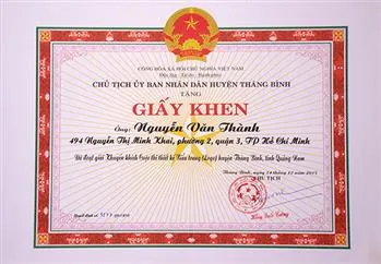 Sản phẩm giay khen cua ubnd huyen thang binh — Thiết kế Thương Hiệu á Đông - Công Ty TNHH Thiết Kế Sáng Tạo Á Đông — MST 0313911755