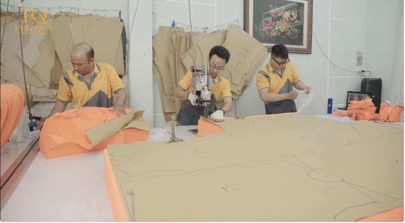 Sản phẩm cat vai — Quần áo Bảo Hộ Lao Động Phú Quý - Công Ty CP Sản Xuất Thương Mại May Phú Quý — MST 0313961851