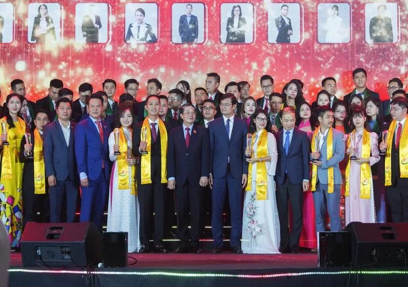 Sản phẩm 455113760_462364203432869_2636434295923110393_n — Tiến Trường Group - Công Ty TNHH Thương Mại Vật Liệu Xây Dựng Tiến Trường — MST 0313972500
