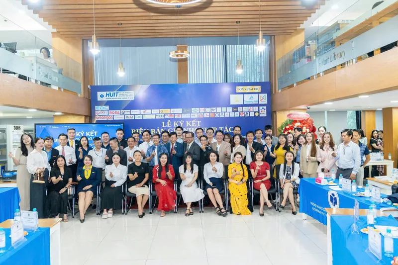 Sản phẩm huit ky ket hop tac doanh nghiep mo rong co hoi thuc tap va viec lam cho sinh vien — Công Ty Cổ Phần PURE GLOBAL — MST 0313991052