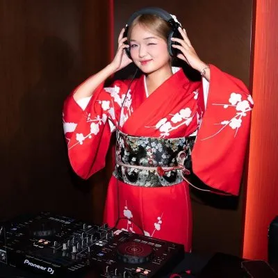 Sản phẩm DJ Chuyen nghiep39 400x400 — Công Ty TNHH Truyền Thông Và Quảng Cáo Gold Metal — MST 0314005746