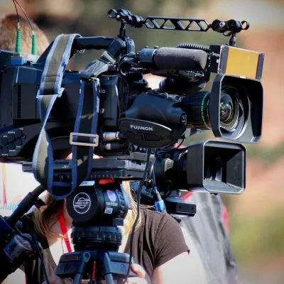 Sản phẩm camera operator 2808321_1280 400x400 — Công Ty TNHH Truyền Thông Và Quảng Cáo Gold Metal — MST 0314005746