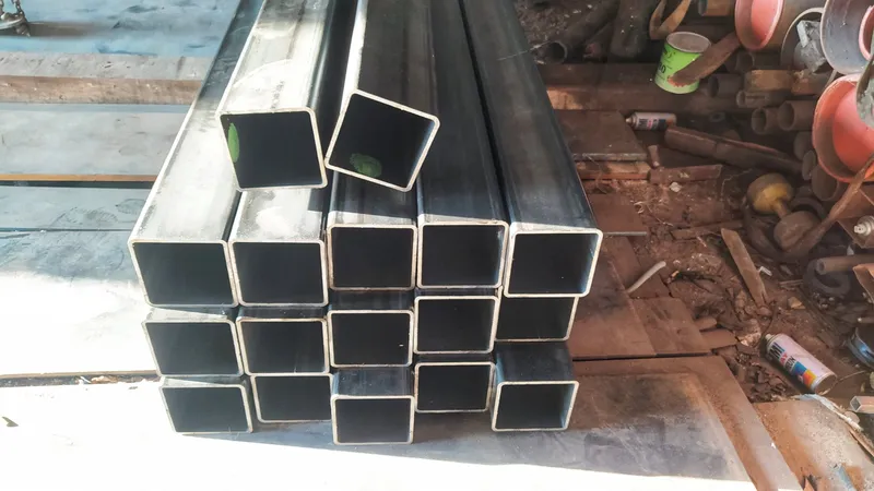 Sản phẩm 1805 47 — Công Ty TNHH Thương Mại Thép Nhất Tín — MST 0314060810