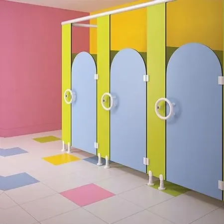 Sản phẩm vach ngan ve sinh truong mam non 450x450 — Công Ty Cổ Phần Thương Mại Xuất Nhập Khẩu Avi — MST 0314081218