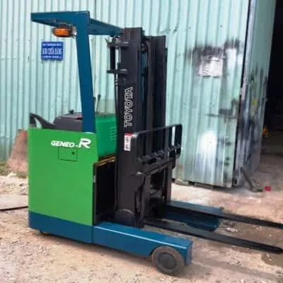 Sản phẩm xe nang dien toyota 3m dung lai 400x400 — Công Ty TNHH Công Nghiệp Hưng Việt — MST 0314088823