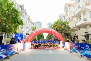 Sản phẩm Xuat phat To chuc giai chay AZB 300x200 — New Links Media - Công Ty TNHH Truyền Thông New Links — MST 0314103165
