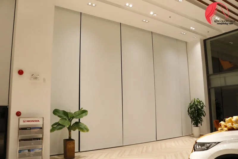 Sản phẩm Rem Vai Nhua Tu Dong 21 1024x683 — Công Ty TNHH Kinh Doanh Nội Thất Quốc Huy — MST 0314136393