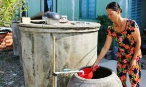 Sản phẩm nuoc sach va binh dang gioi 300x178 — Công Ty TNHH TM DV KT Khang Thịnh — MST 0314141523