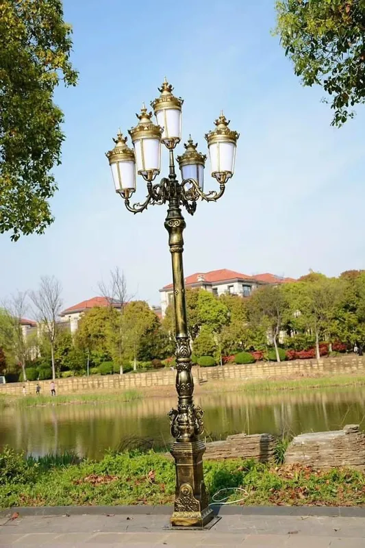 Sản phẩm TRU DEN SAN VUON — Công Ty TNHH SX TM DV XNK Chiếu Sáng Việt Nam — MST 0314180579