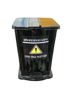 Sản phẩm thung rac 15l chat thai nguy hai 247x300 — Công Ty TNHH Sản Xuất Việt Xanh — MST 0314192630
