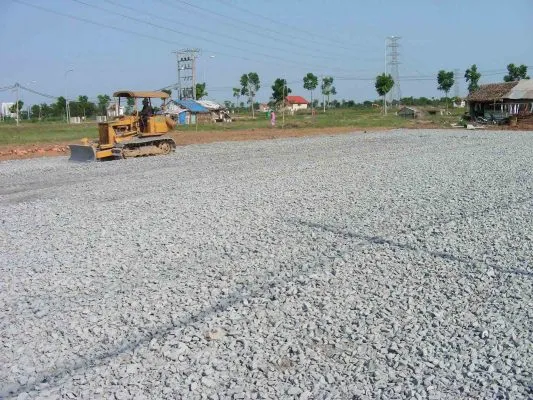 Sản phẩm thi cong nen san co nhan tao 533x400 — Công Ty TNHH Xuất Nhập Khẩu Thương Mại Dịch Vụ Vận Tải Lê Gia — MST 0314231858