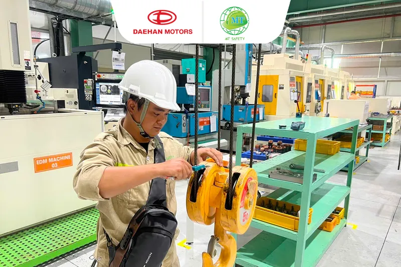 Sản phẩm doi tac daehan motors bia 03 — Công Ty TNHH Đào Tạo Và Tư Vấn An Toàn MT — MST 0314386749