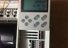 Sản phẩm bien tan lenze 93251553823031 — Công Ty TNHH Dịch Vụ Kỹ Thuật Hải Nam — MST 0314403296