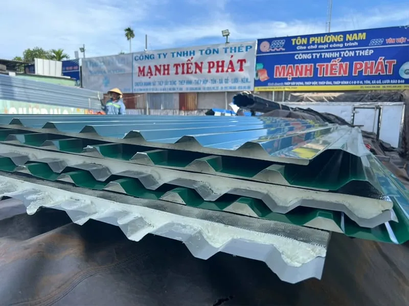 Sản phẩm slide ton cach nhiet mtp — Tôn Thép MTP — MST 0314454533