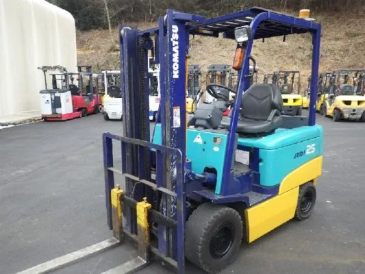 Sản phẩm xe nang dien komatsu phuc nguyen 533x400 — Công Ty TNHH Máy Chuyên Dùng Phúc Nguyên — MST 0314455209