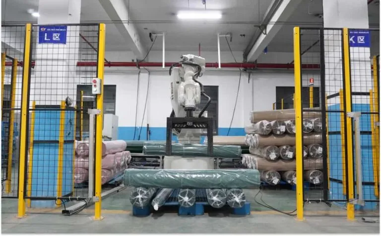 Sản phẩm Robot tu van hanh avt 768x475 — Công Ty TNHH Vietextile — MST 0314467719