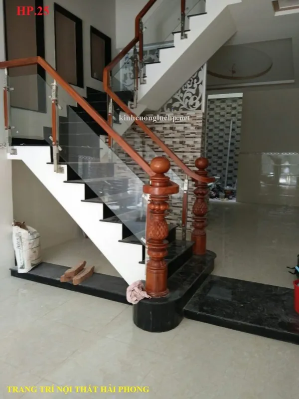 Sản phẩm cau thang kinh tru dai hp252 e1510994500995 — Công Ty TNHH Xây Dựng Và Trang Trí Nội Thất Hải Phong — MST 0314474018