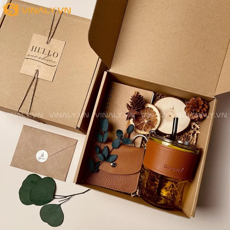 Sản phẩm QT M1 glow box hop toa sang Qua tang doanh nghiep gia re doc dao 1 scaled — Quà Tặng Vinaly - Công Ty Cổ Phần Sản Xuất Và Thương Mại Vinaly — MST 0314492680