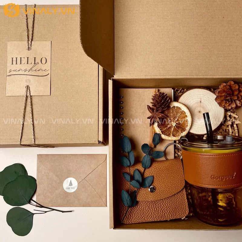 Sản phẩm QT M1 glow box hop toa sang Qua tang doanh nghiep gia re doc dao 3 scaled — Quà Tặng Vinaly - Công Ty Cổ Phần Sản Xuất Và Thương Mại Vinaly — MST 0314492680