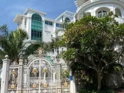 Sản phẩm cua cong biet thu dep dang cap 25 247x185 — Công Ty TNHH Thương Mại - Đầu Tư Huỳnh Gia An — MST 0314521525