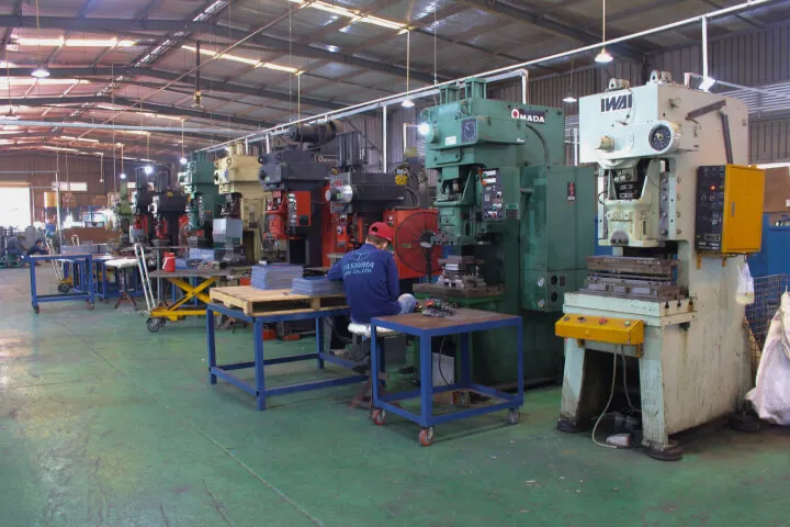 Sản phẩm top04_img01 — Gia Công Kim Loại Tấm (Cắt Laser, Chấn, Đột, Dập, Hàn) - Công Ty TNHH YASHIMA
NBV — MST 0314600752