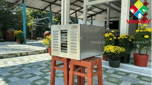 Sản phẩm May say nhiet 10 khay 600x337 — Công Ty Cổ Phần Công Nghệ Năng Lượng Bền Vững Việt Nam — MST 0314626895