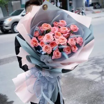 Sản phẩm bo hoa goi giay 360x360 — Công Ty TNHH Hoa Tươi FLOWERSIGHT — MST 0314643481