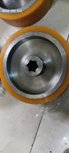 Sản phẩm boc lai banh xe nang dien_300x300 — Công Ty TNHH Sản Xuất Cao Su Hoàng Anh — MST 0314651958