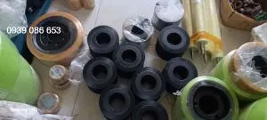 Sản phẩm sua chua banh xe nang dien komatsu_300x300 — Công Ty TNHH Sản Xuất Cao Su Hoàng Anh — MST 0314651958