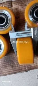 Sản phẩm xe nang dien hancha banh xe pu 80x40 dung 6204mm_300x300 — Công Ty TNHH Sản Xuất Cao Su Hoàng Anh — MST 0314651958