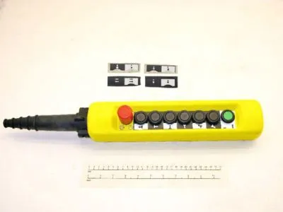 Sản phẩm pendant controller 60637 — Công ty TNHH VietSpares — MST 0314701239