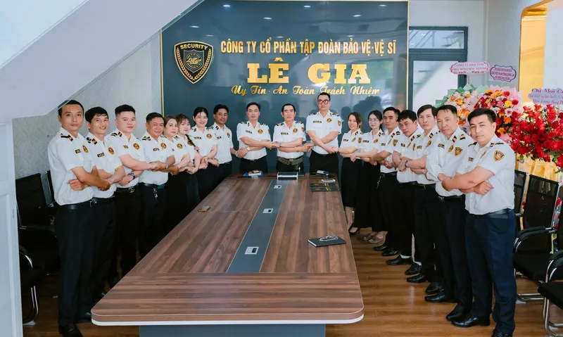 Sản phẩm dich vu bao ve uy tin — Bảo Vệ Lê Gia - Công Ty Cổ Phần Tập Đoàn Bảo Vệ - Vệ Sĩ Lê Gia — MST 0314737355
