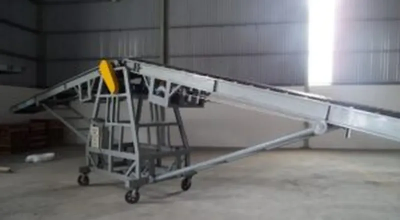 Sản phẩm bang tai canh buom 300x165.jpg — Công Ty TNHH Chuyển Động Toàn Cầu — MST 0314780985