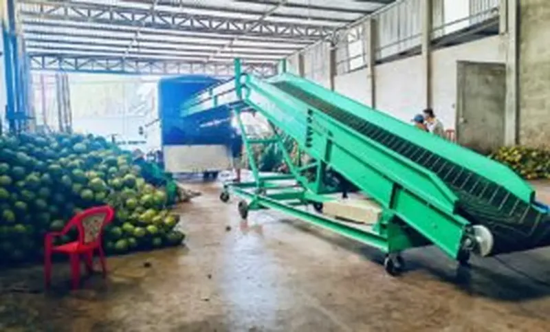 Sản phẩm bang tai cao su chuyen dua len xe 300x181.jpg — Công Ty TNHH Chuyển Động Toàn Cầu — MST 0314780985