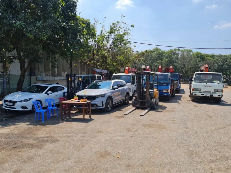 Sản phẩm bai xe 9690 — Công Ty TNHH Xe Cẩu Lộc An — MST 0314830989