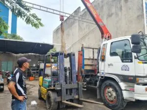 Sản phẩm z3656086848476088534d4e9d34c9a21647549d5585167 6304 300x225 — Công Ty TNHH Xe Cẩu Lộc An — MST 0314830989