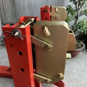 Sản phẩm mo kep phuy cua bo kep phuy 300x300 — Xe Nâng Tay Quỳnh Vy - Công Ty TNHH Công Nghiệp Quỳnh Vy — MST 0314901527